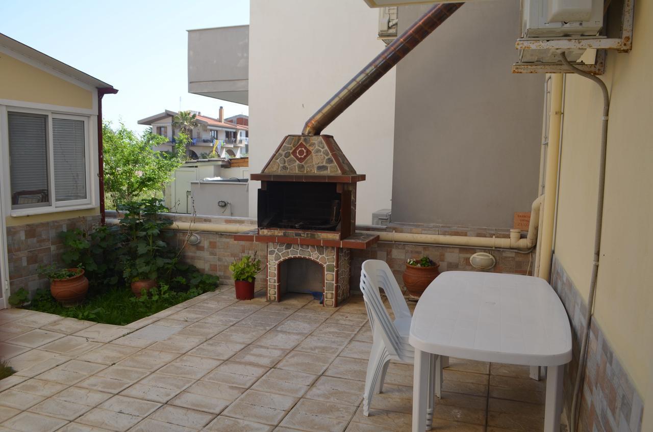 Irini Apartments Keramotí Exterior foto